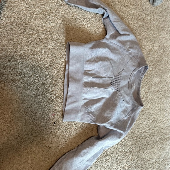AYBL motion seamless long sleeve crop top - Picture 2 of 2